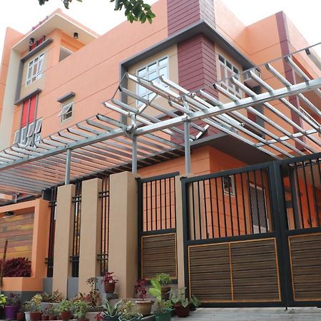 Anicia Guesthouse Rooms Paranaque City Esterno foto