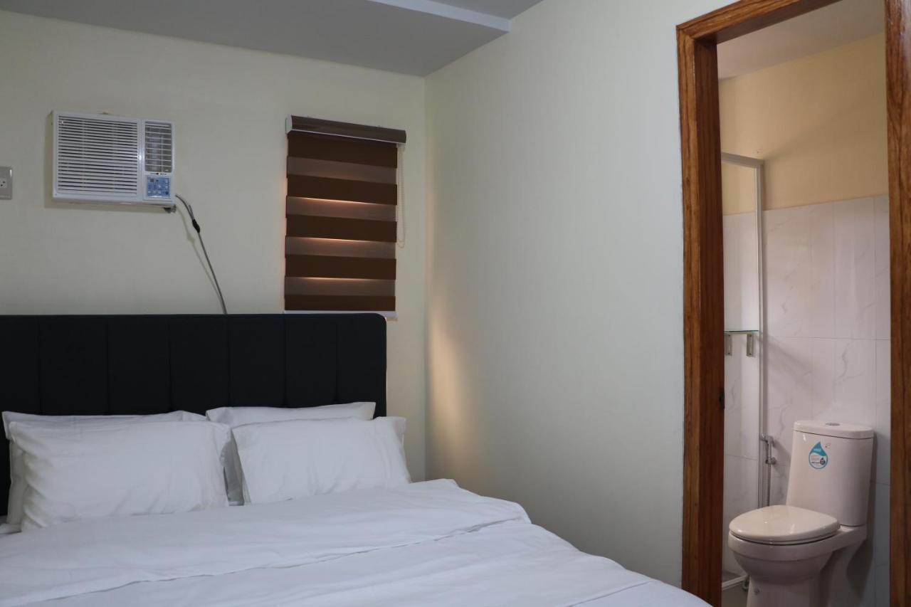 Anicia Guesthouse Rooms Paranaque City Esterno foto