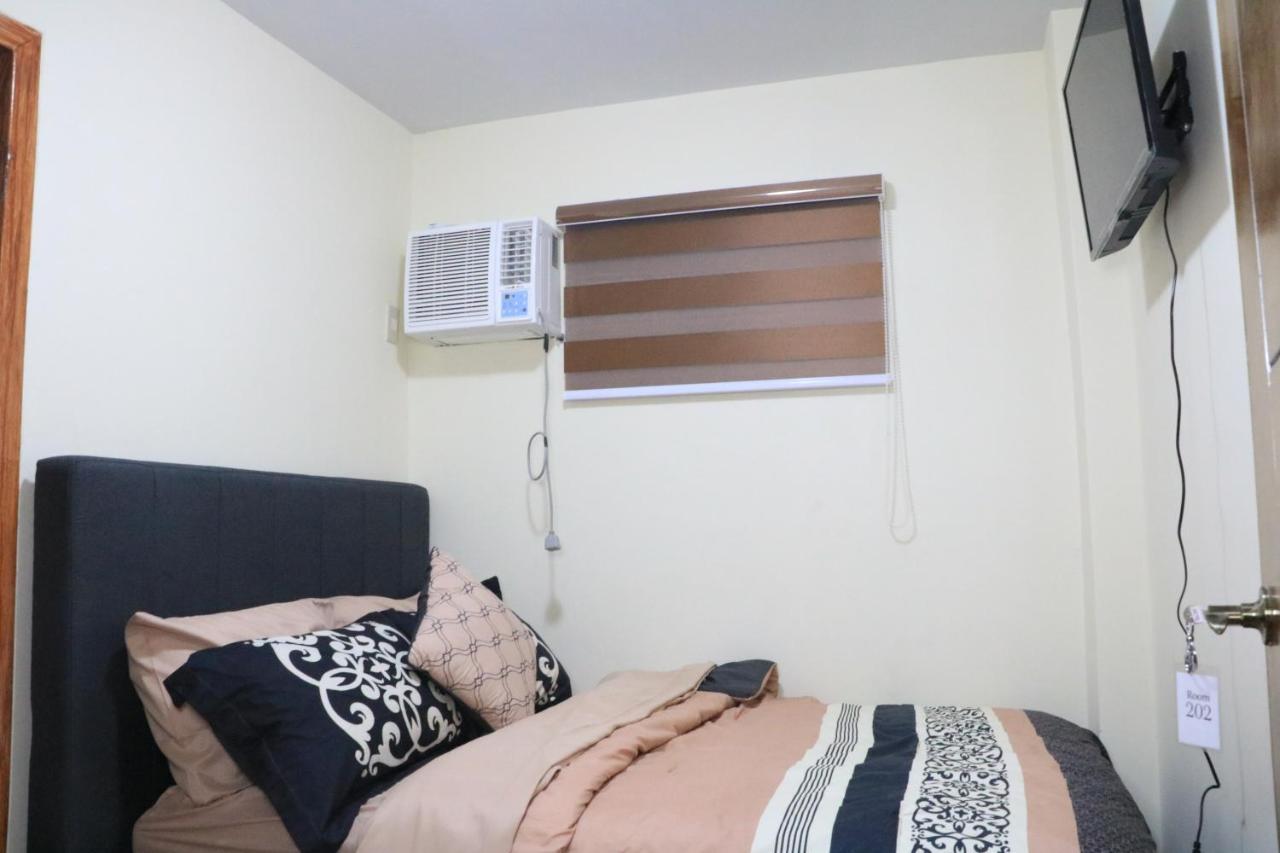 Anicia Guesthouse Rooms Paranaque City Esterno foto