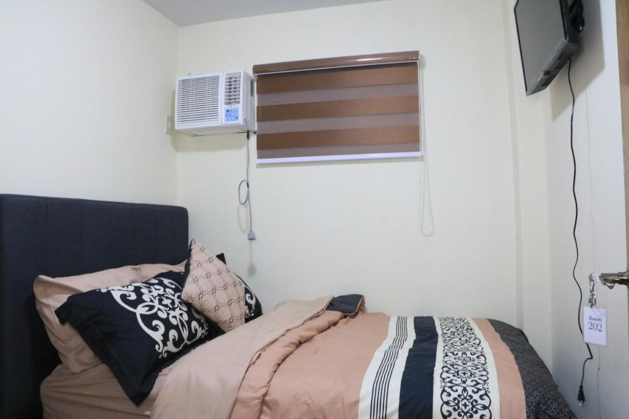 Anicia Guesthouse Rooms Paranaque City Esterno foto