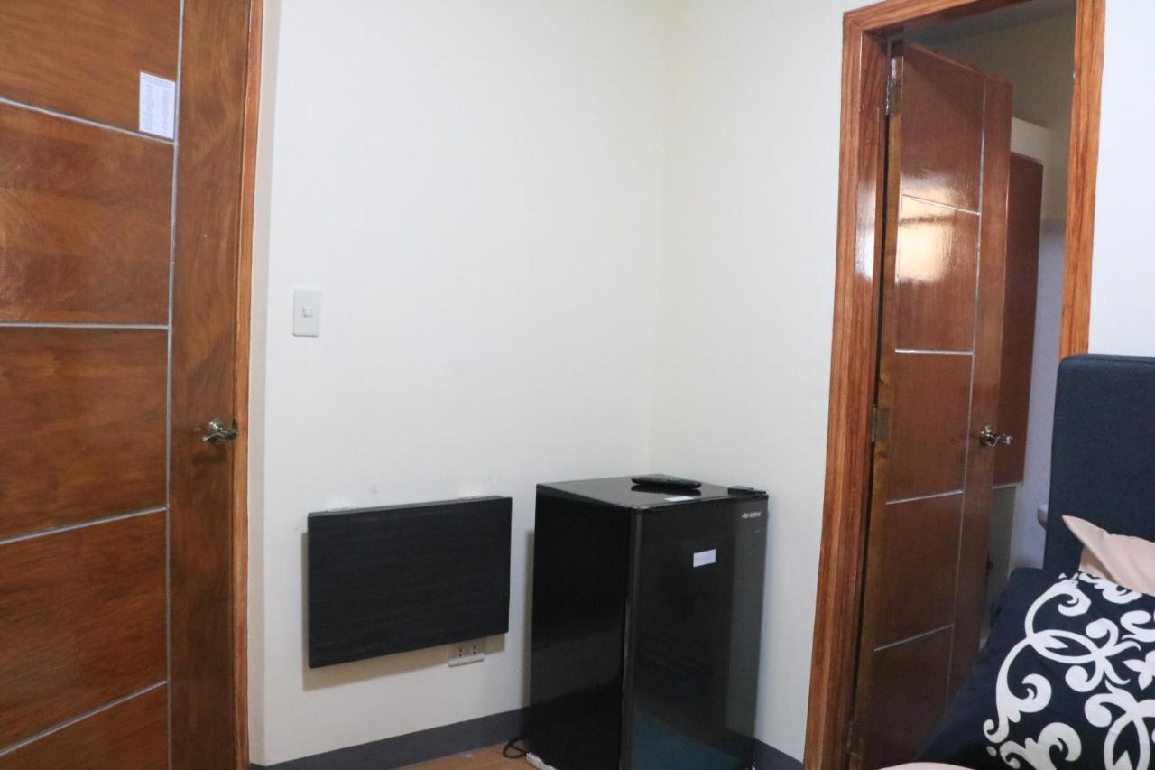 Anicia Guesthouse Rooms Paranaque City Esterno foto