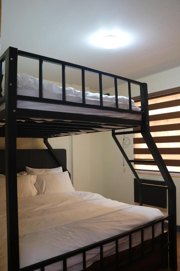Anicia Guesthouse Rooms Paranaque City Esterno foto