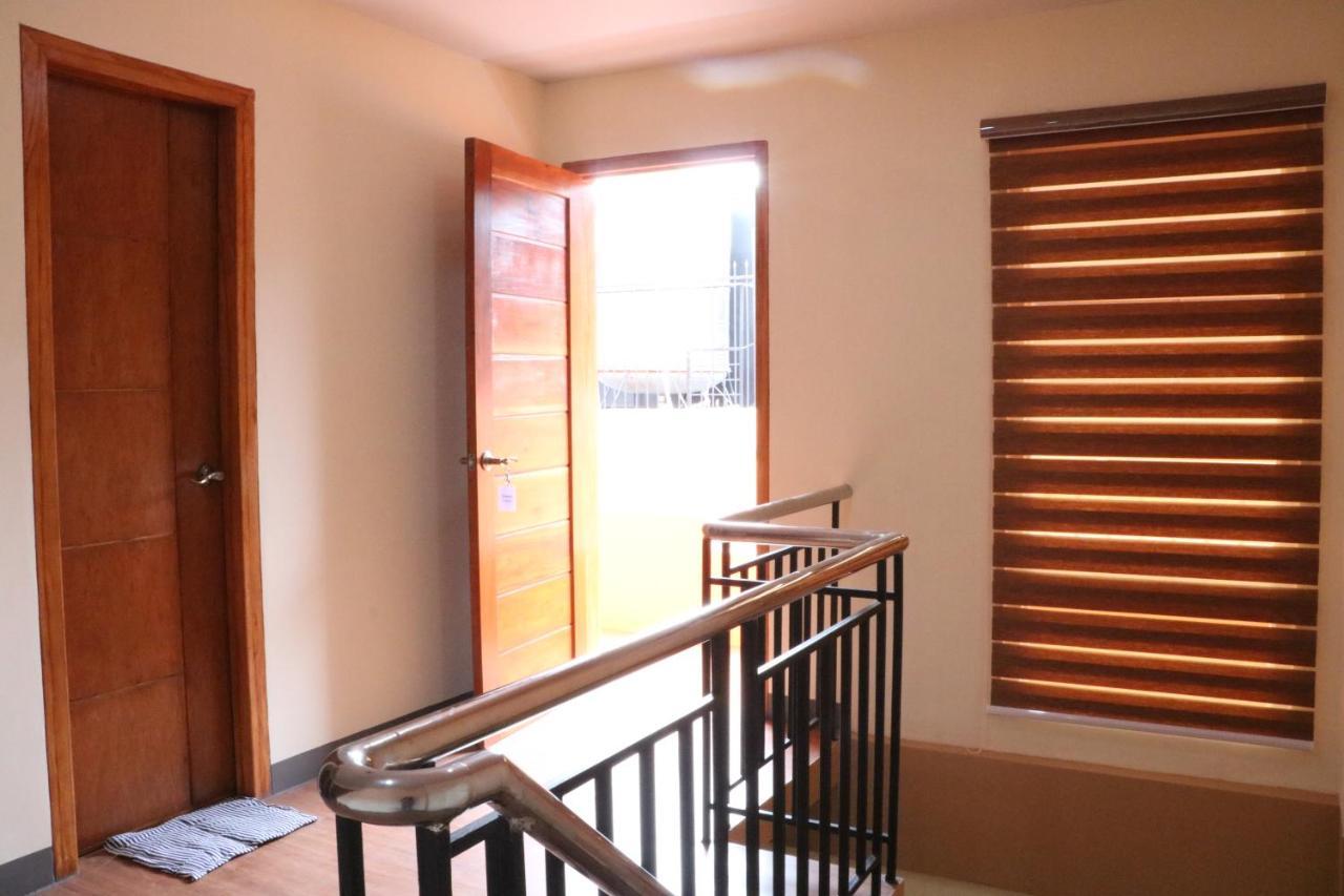 Anicia Guesthouse Rooms Paranaque City Esterno foto