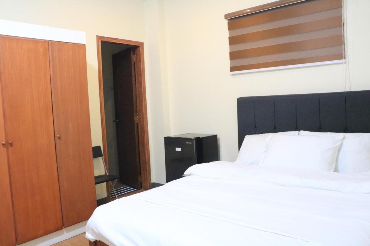 Anicia Guesthouse Rooms Paranaque City Esterno foto